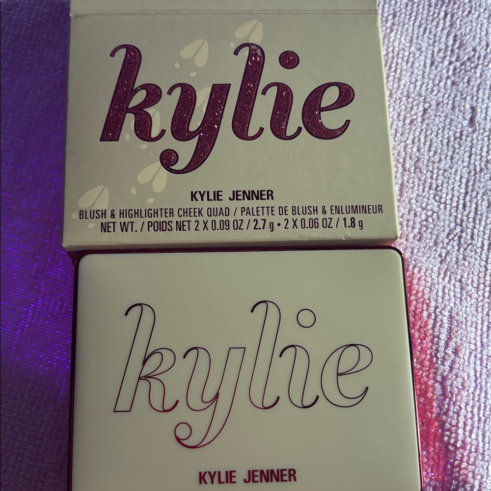 Kylie Jenner Blush & Highlighter Cheek Quad - Pink